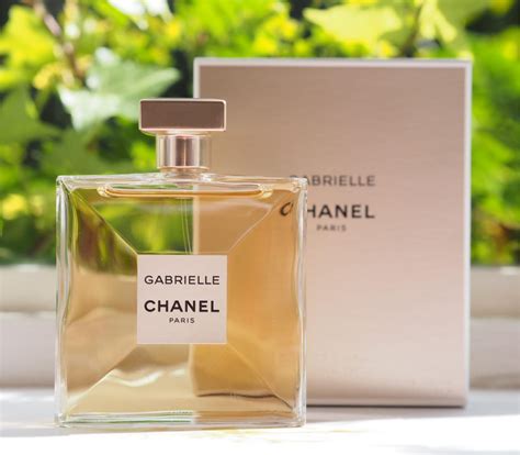 chanel gabrielle review perfume